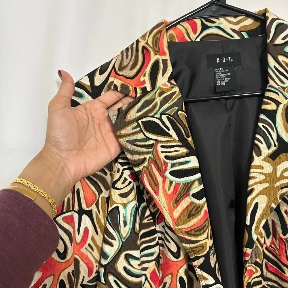 90s Vintage R.Q.T Women's Leaf Print Multicolor Front Button Jacket sz M